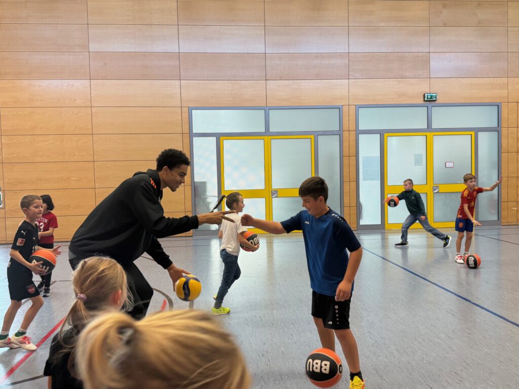 Basketball-Spaß mit den Basketballern aus Ulm (BBU)
